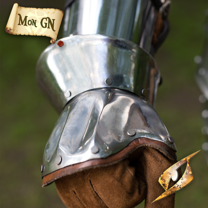 Demi-gantelets - vue 1