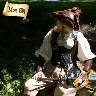 Tricorne en cuir - vue 8